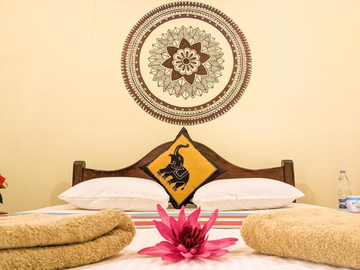 Choona Lodge 'View Of Sigiriya & Pidurangala With Sunrise' 外观 照片