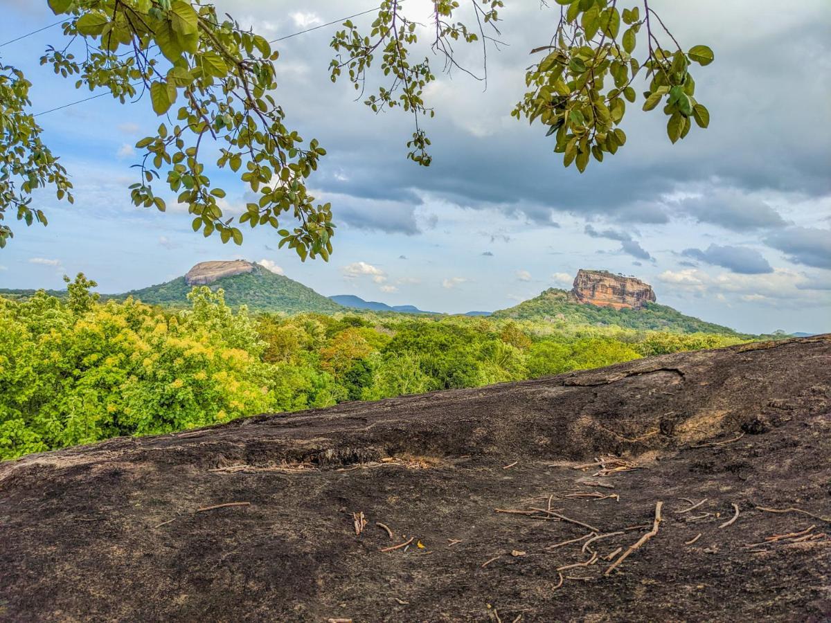 Choona Lodge 'View Of Sigiriya & Pidurangala With Sunrise' 外观 照片