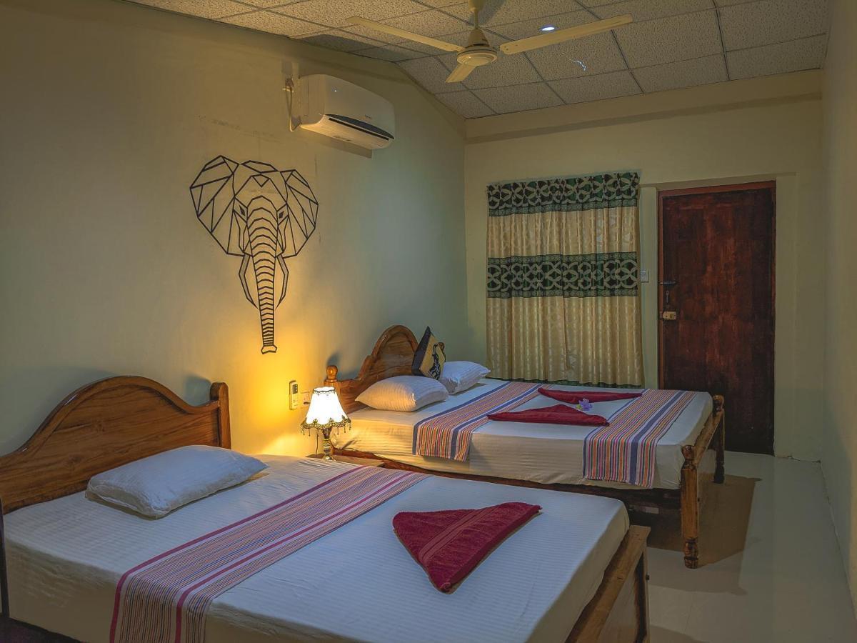 Choona Lodge 'View Of Sigiriya & Pidurangala With Sunrise' 外观 照片